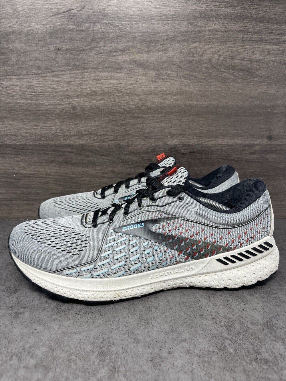 Brooks Adrenaline GTS 18 Gray Blue Size 12.5 Mens Running Support Shoes